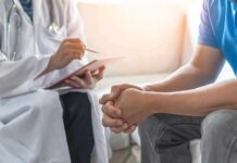 Big Medicine’s New Chronic Pain Playbook Doctor consulting a patient on a sofa