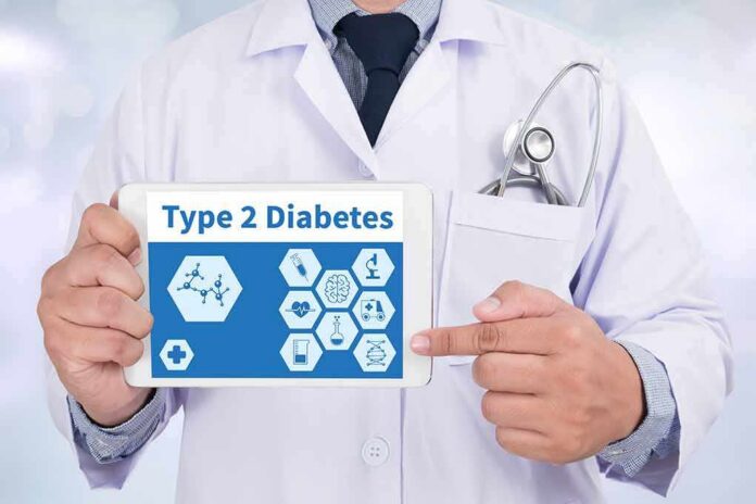 shutterstock_446120431 Doctor holding tablet about type 2 diabetes
